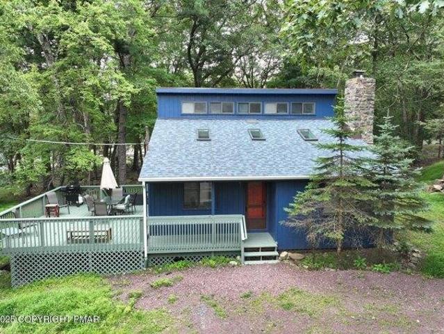 House for sale in Lake Harmony, Pennsylvania