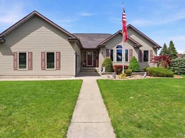 House for sale in Bowmansville, New York