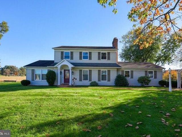 House for sale in Bird In Hand, Pennsylvania