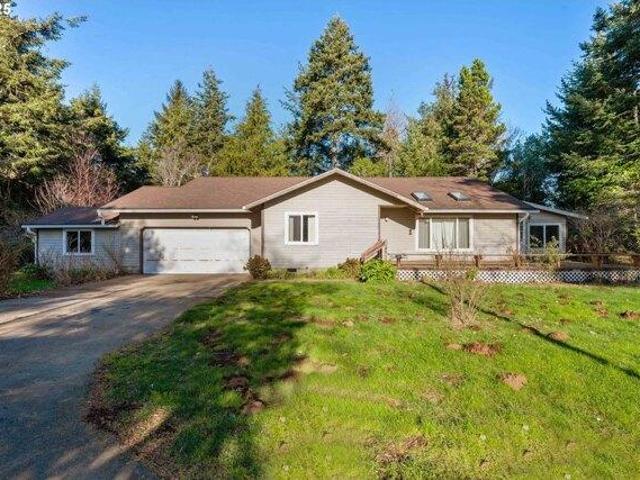 House for sale in Langlois