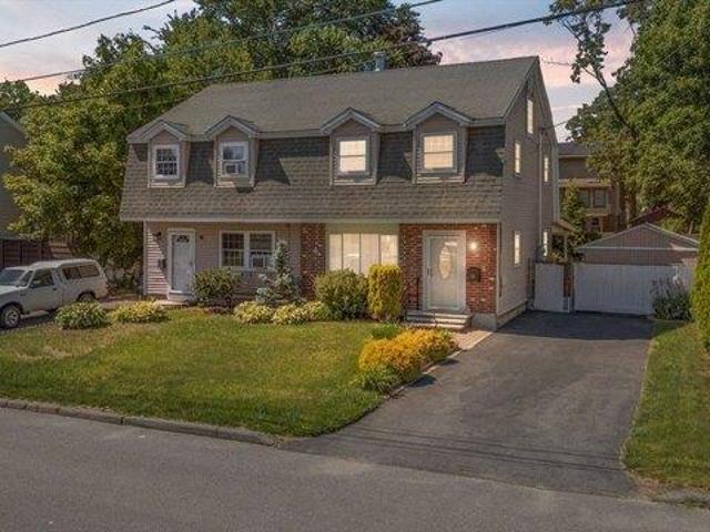 Condo for sale in Lawrence, Massachusetts