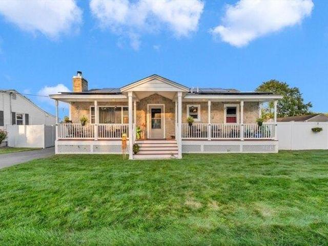 House for sale in Lawrence, Massachusetts