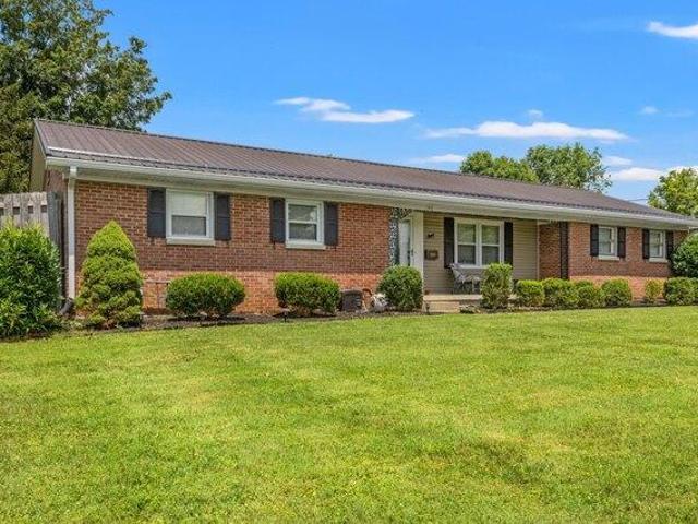 House for sale in Lawrenceburg, Kentucky