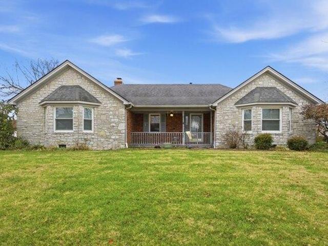 House for sale in Lawrenceburg, Kentucky