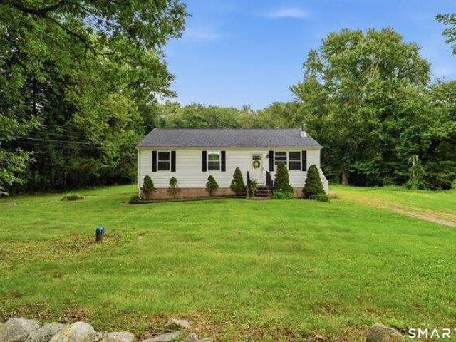 House for sale in Lebanon, Southeastern Connecticut Planning Region