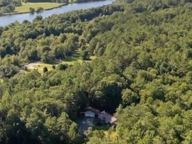 House for sale in Leeds, Maine