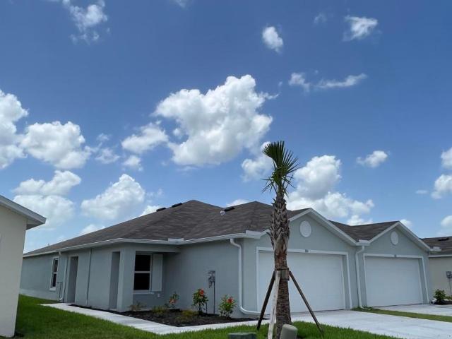 Townhouse for sale in Lehigh Acres