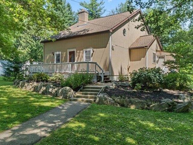 House for sale in Leicester, Massachusetts