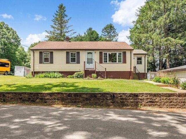House for sale in Leicester, Massachusetts