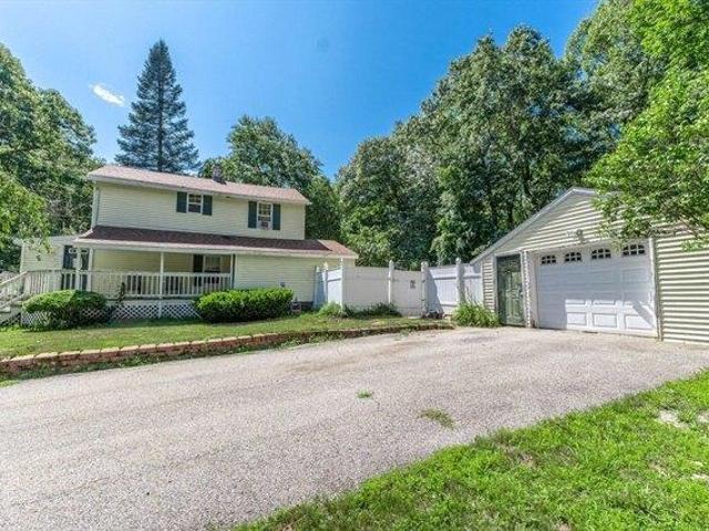 House for sale in Leicester, Massachusetts