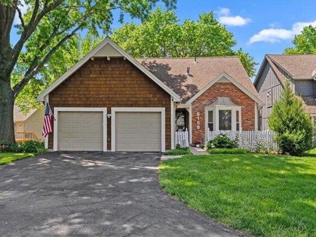 House for sale in Lenexa House for sale in Lenexa