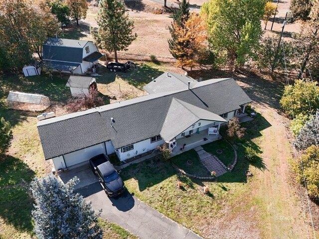 House for sale in Lewiston, California