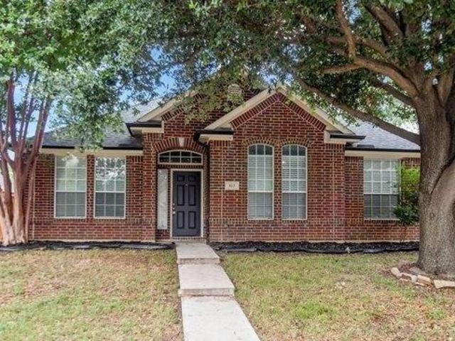 House for sale in Denton, Texas
