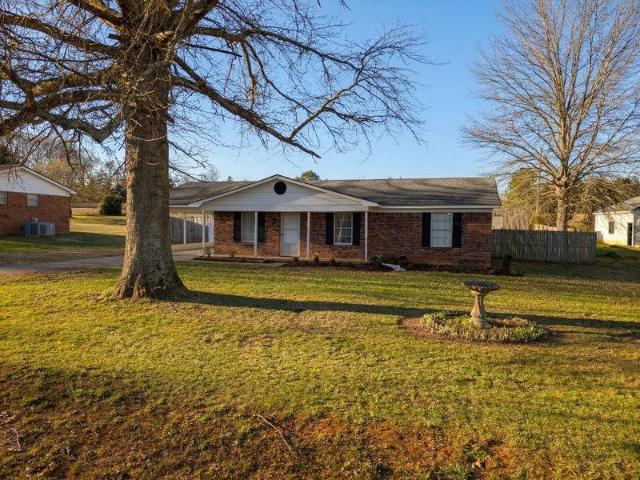 House for sale in Lexington, Alabama