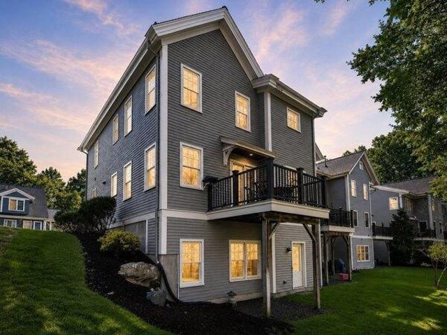 Condo for sale in Lexington, Massachusetts