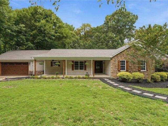 House for sale in Davidson, North Carolina