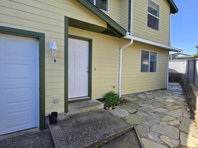 House for rent in Lincoln City