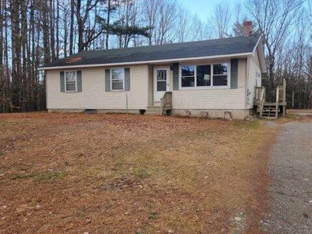 House for sale in Lincoln, Maine