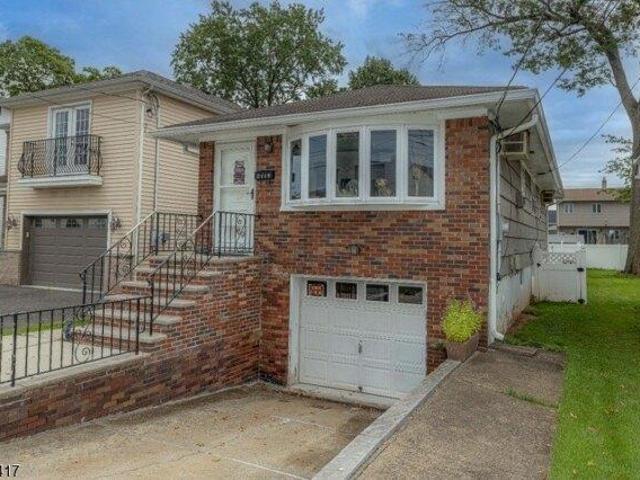 House for sale in Linden, New Jersey