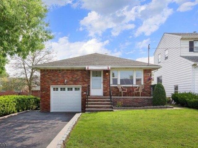 House for sale in Linden, New Jersey