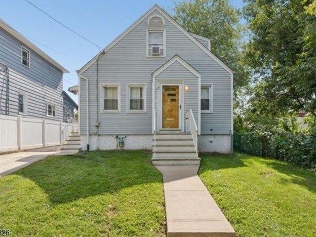House for sale in Linden, New Jersey