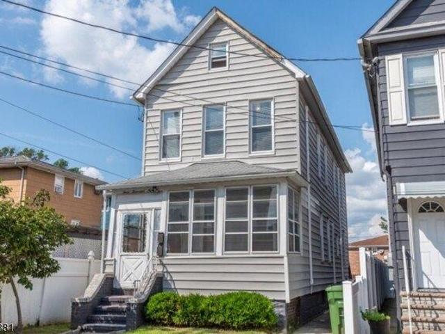 House for sale in Tremley, Linden