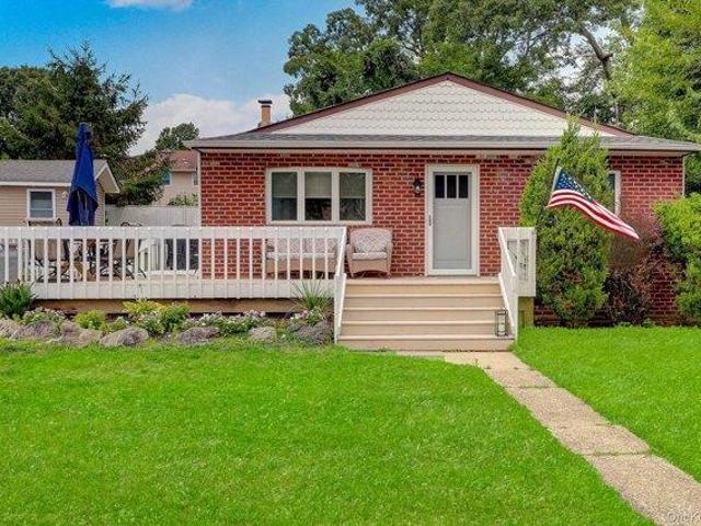 House for sale in Babylon, New York