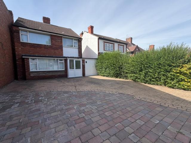 House for rent in Fallings Park, Park Village