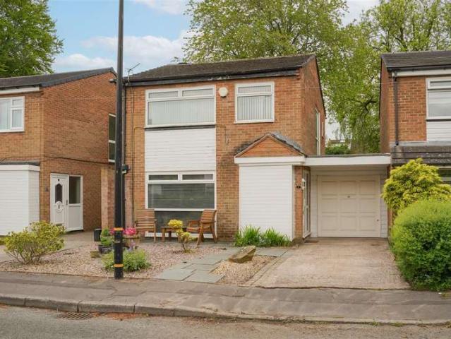Farm for sale in Gorse Hill, Trafford Park
