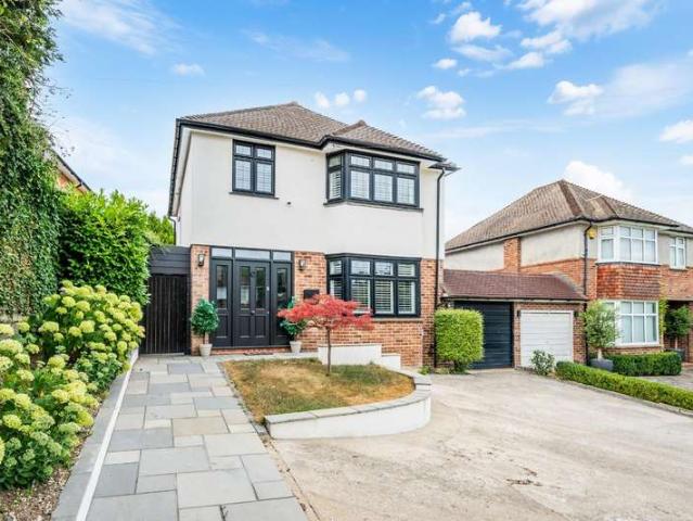 Farm for sale in Tattenham Corner, Red Hill