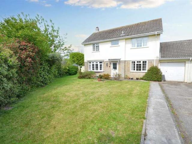 Farm for sale in Mawnan, Maenporth