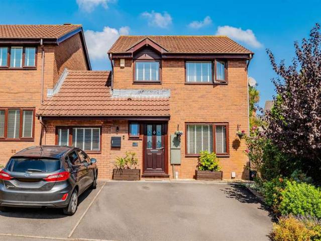 Farm for sale in Cadoxton, Barry
