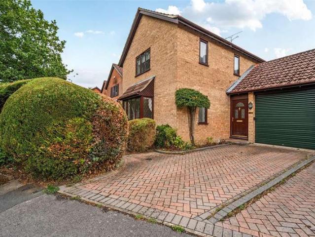 Farm for sale in Crowthorne