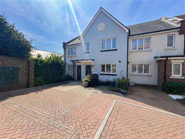 Farm for sale in Ore, Guestling Green