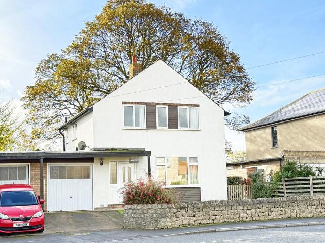 House for sale in Burton Leonard