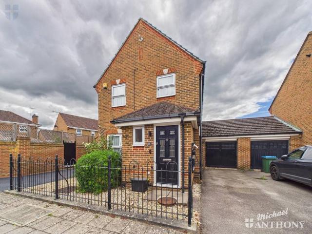 House for sale in Coldharbour, Fairford Leys