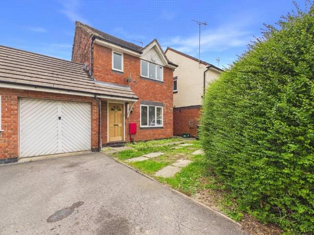 House for sale in Gloucester, Gloucestershire