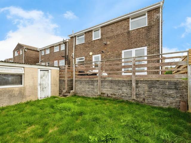 House for sale in Cimla, Neath