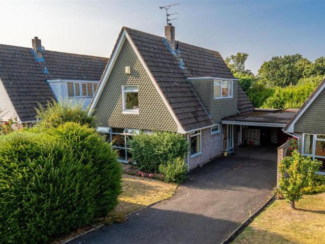 House for sale in Tettenhall, West Midlands