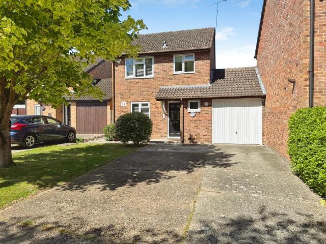 House for sale in Woodley