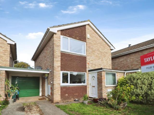 House for sale in Feckenham, City Of Bristol