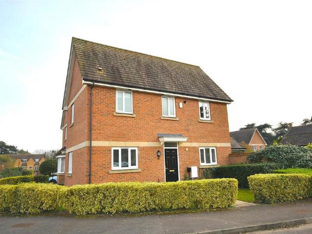 House for sale in Northampton, Northamptonshire