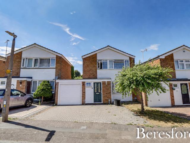 House for sale in Navestock Side, Essex