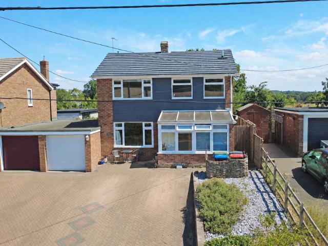 House for sale in Chipping Hill, Essex