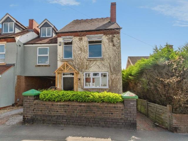 House for sale in Broomhill, Chadsmoor