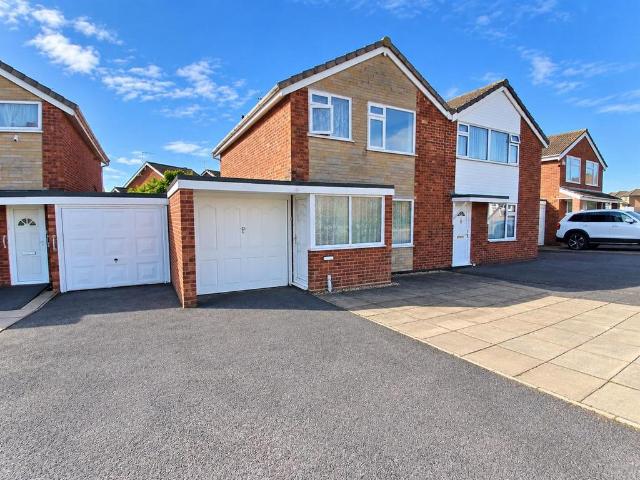House for sale in Nuneaton, Nuneaton and Bedworth