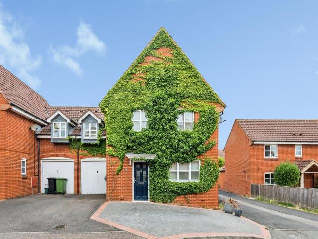 House for sale in Berrick Salome, Oxfordshire