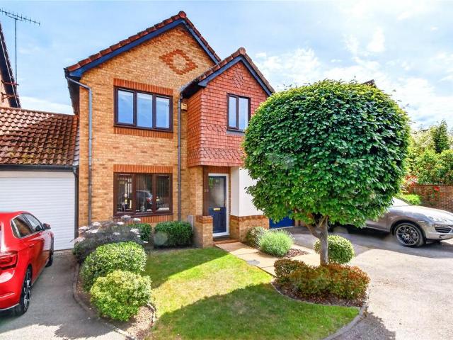 House for sale in Chavey Down