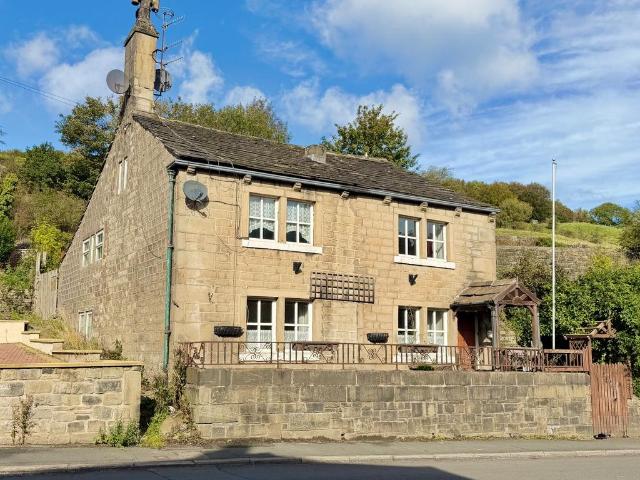 House for sale in Rodwell End, Calderdale