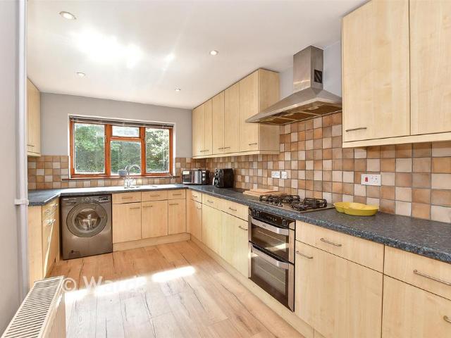 House for sale in Hadlow, Tonbridge and Malling